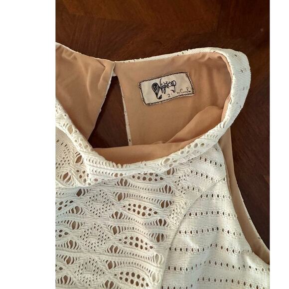 Elegant and rare Nightcap by Carisa Rene skort dress in white crochet lace - Picture 2 of 16